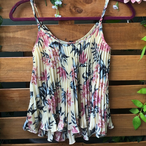 H&M Tops - NWT H&M yellow blouse/tank top